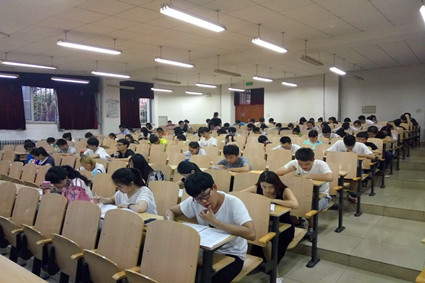 心理知识考试现场